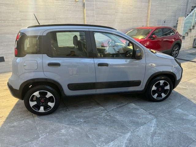 FIAT Panda Cross 1.0 FireFly S&S Hybrid Immagine 2