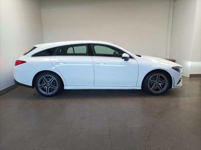 MERCEDES-BENZ CLA 200 Automatic Shooting Brake Sport Immagine 2