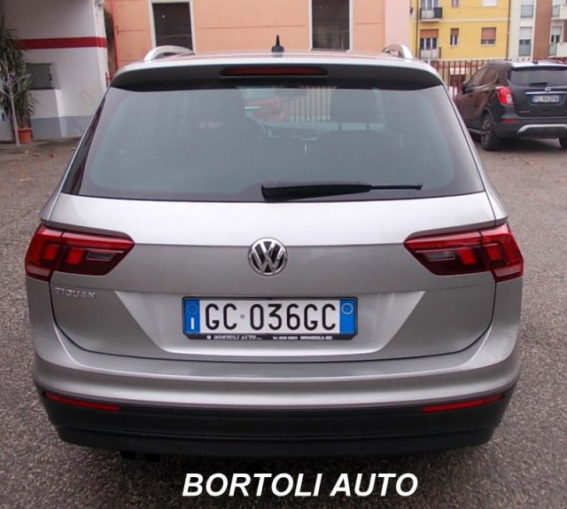 VOLKSWAGEN Tiguan 2.0 TDI 44.000 KM DSG BUSINESS AUTOMATICA BMT Immagine 3