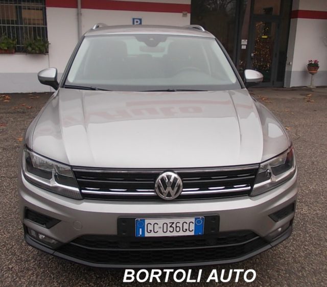 VOLKSWAGEN Tiguan 2.0 TDI 44.000 KM DSG BUSINESS AUTOMATICA BMT Immagine 1