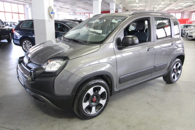 FIAT Panda City Cross 1.0 FireFly 70CV S&S Hybrid Immagine 1