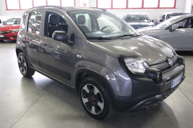 FIAT Panda City Cross 1.0 FireFly 70CV S&S Hybrid Immagine 2