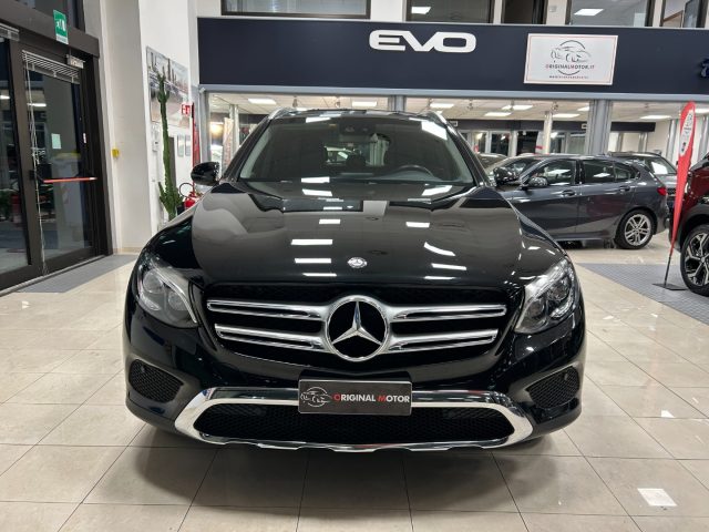 MERCEDES-BENZ GLC 220 d 4Matic Sport Immagine 0