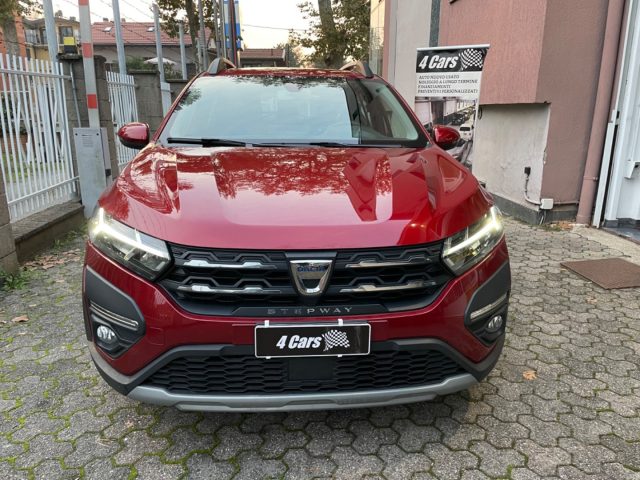 DACIA Sandero Stepway 1.0 TCe 100 CV ECO-G Comfort Immagine 1