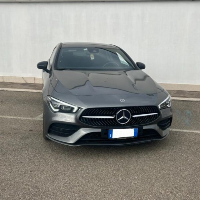 MERCEDES-BENZ CLA 200 d Automatic 4Matic Shooting Brake Immagine 1