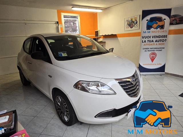 LANCIA Ypsilon 1.2 69 CV 5 porte Gold ADATTA A NEOPATENTATI Immagine 2