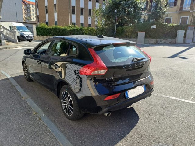 VOLVO V40 D2 Geartronic Business Plus Immagine 3