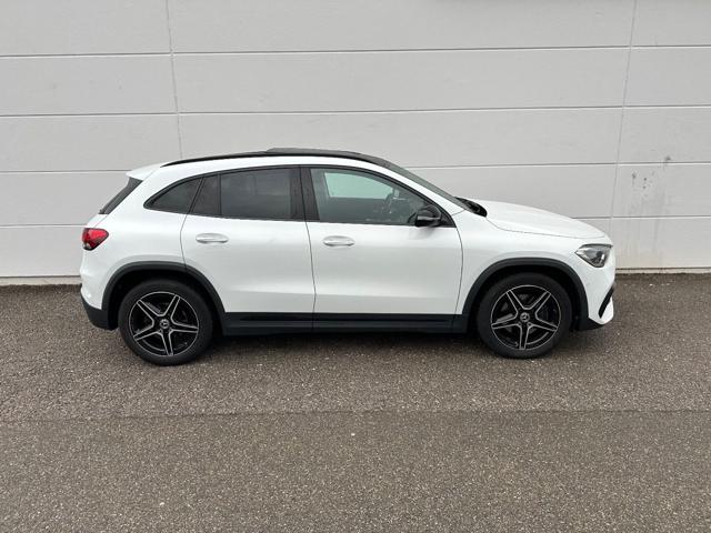 MERCEDES-BENZ GLA 180 d Premium AMG-LINE *Tetto *Full Opt. Immagine 3