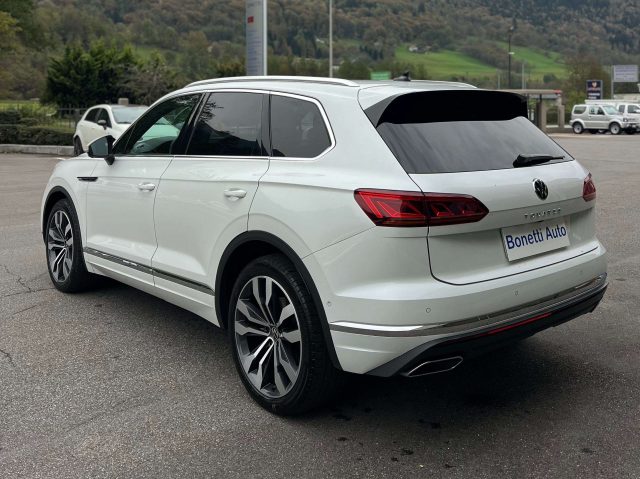 VOLKSWAGEN Touareg 3.0 V6 tdi Atmosphere 231cv tiptronic -IVA ESPOSTA Immagine 3