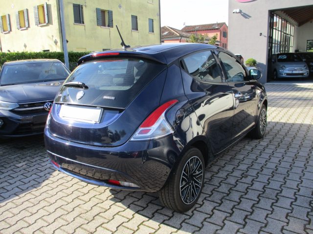 LANCIA Ypsilon 1.0 Hybrid Gold - Carplay/Ok Neopat. Immagine 2