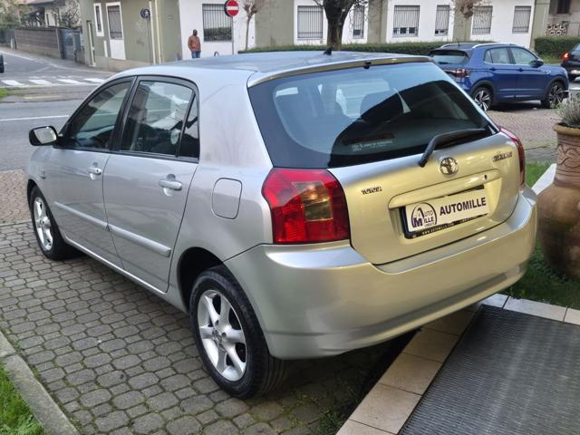 TOYOTA Corolla 1.6 16V 5 porte Immagine 3