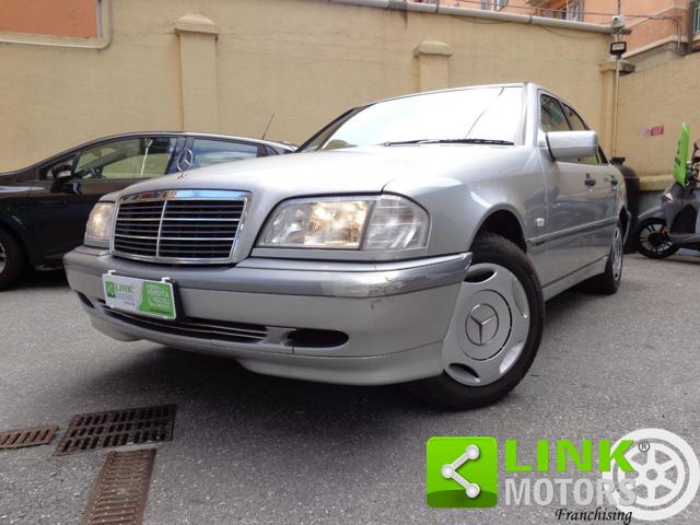 MERCEDES-BENZ C 180 cat Classic Immagine 0