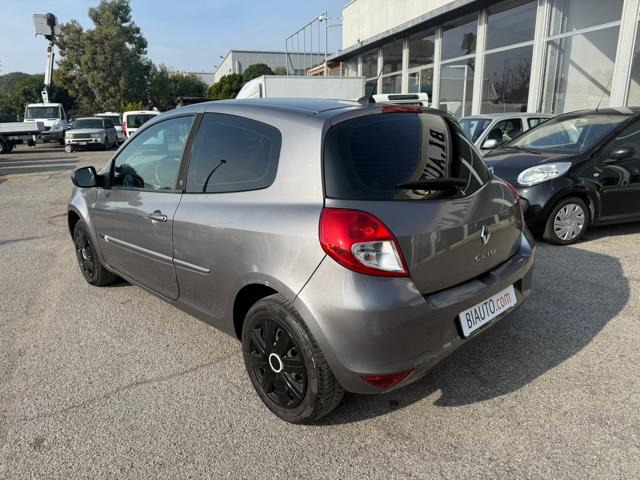 RENAULT Clio 1.2 16V 3 porte 20th Anniversario NEOPATENTATI Immagine 2