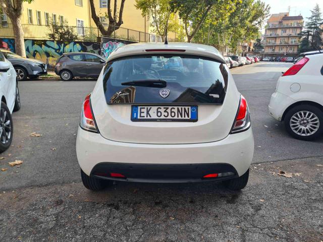 LANCIA Ypsilon 0.9 TwinAir 85 CV 5 porte Gold Immagine 3