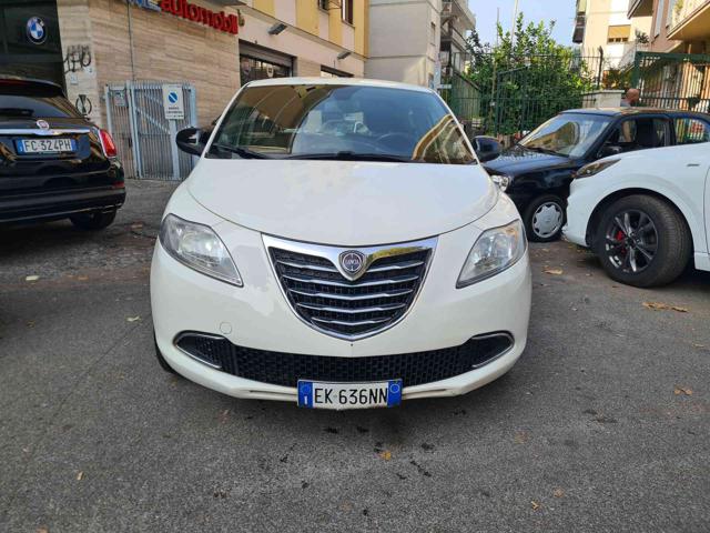 LANCIA Ypsilon 0.9 TwinAir 85 CV 5 porte Gold Immagine 1