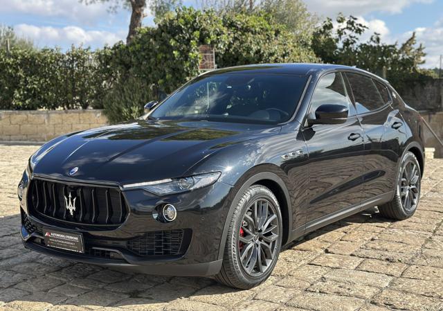 MASERATI Levante V6 Diesel 250cv AWD Granlusso MY20 Immagine 4