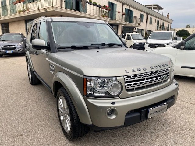 LAND ROVER Discovery 4 3.0 TDV6 SE Immagine 2