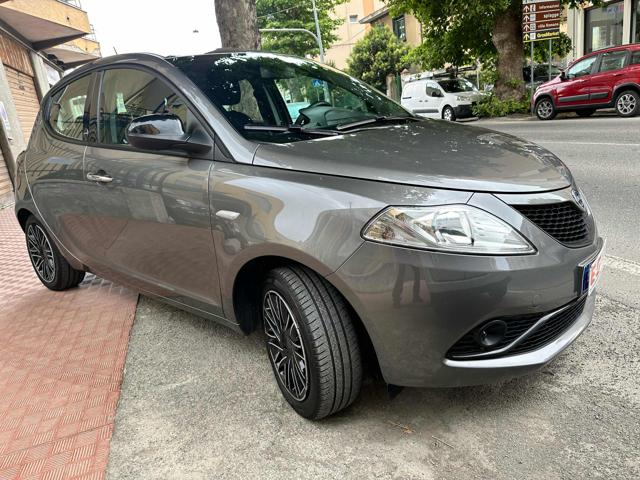 LANCIA Ypsilon 1.0 Hybrid Gold NESSUN VINCOLO DI FINANZIAMEN Immagine 3