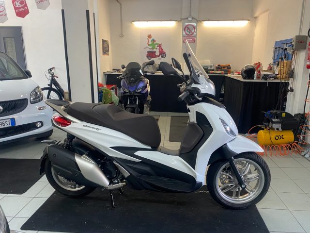 PIAGGIO Beverly 400 i.e. NEW BEVERLY 400 HPE Immagine 2