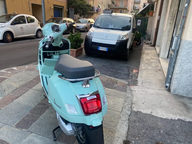 PIAGGIO Vespa GTS 300 Super Nuova my 2023 Immagine 2