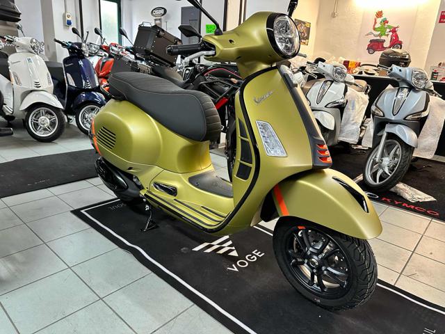 PIAGGIO Vespa GTS 300 Super Nuova my 2023 Super Sport Immagine 3