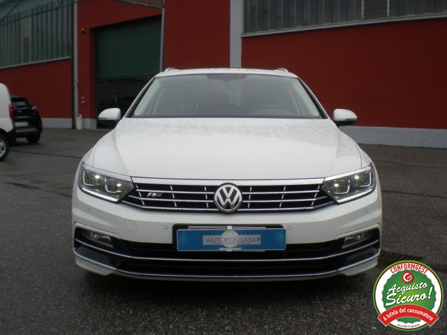 VOLKSWAGEN Passat Variant 2.0 TDI 190 CV DSG Highline BMT + TETTO APRIBILE Immagine 2