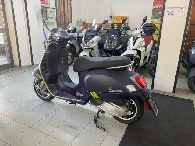 VESPA GTS 300 SuperSport Nuova my 2023 Super TECH Immagine 1