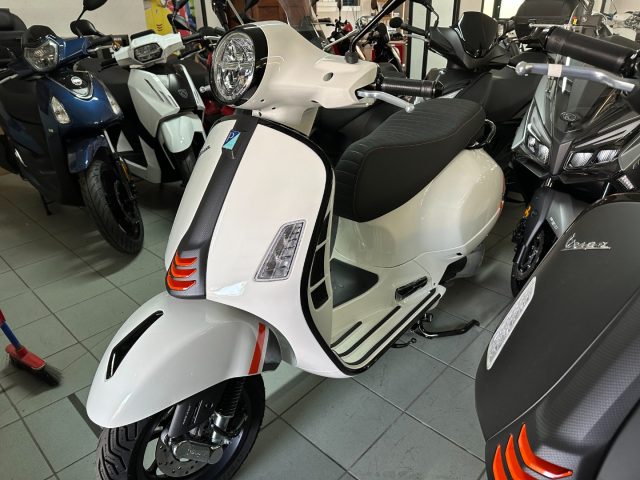 VESPA GTS 300 SuperSport Nuova my 2023 Super Sport Immagine 0