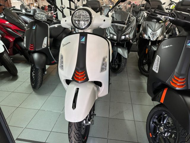 VESPA GTS 300 SuperSport Nuova my 2023 Super Sport Immagine 1