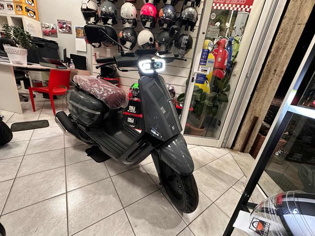 VELOCIFERO Tennis 125 CC Immagine 1