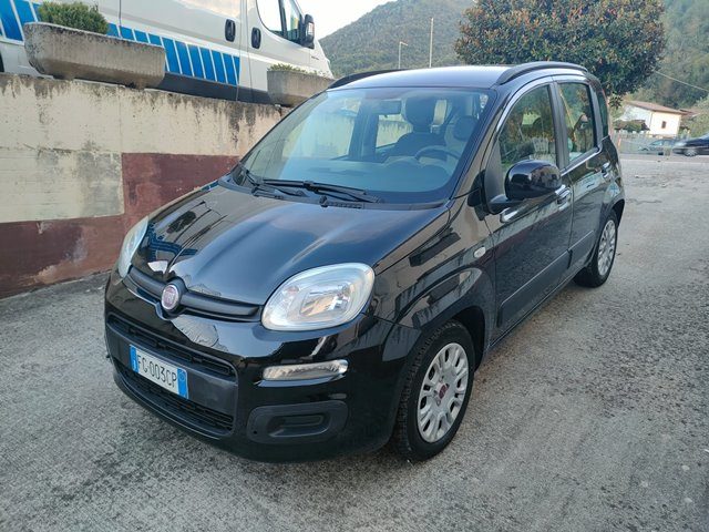 FIAT Panda 1.2 Lounge unipro km 105.000 Immagine 0