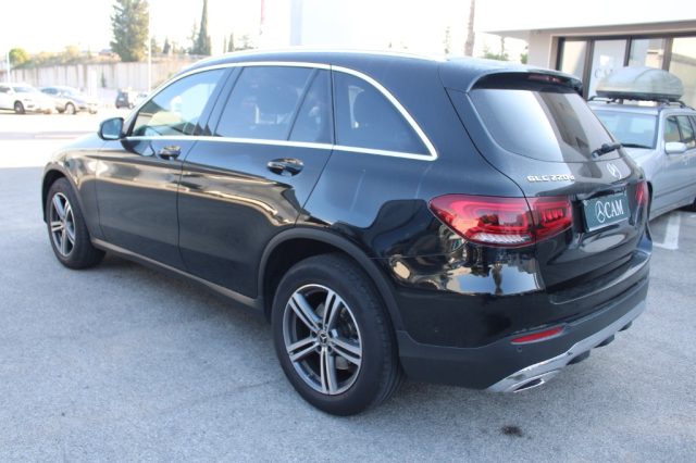 MERCEDES-BENZ GLC 220 d 4Matic Sport Immagine 1