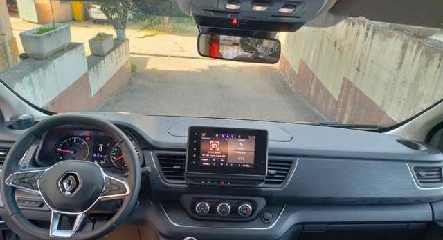 RENAULT Trafic 9 POSTI dCi PASSO LUNGO NOLEGGIO Immagine 2