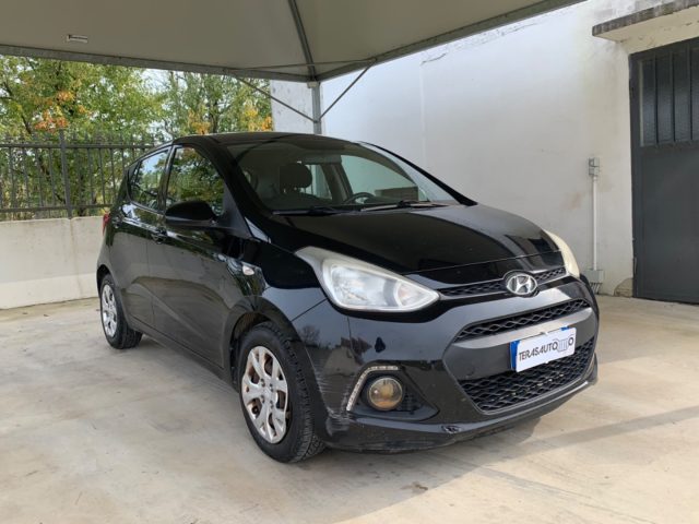 HYUNDAI i10 1.0 MPI Classic EURO 5 NEOPATENTATI Immagine 2