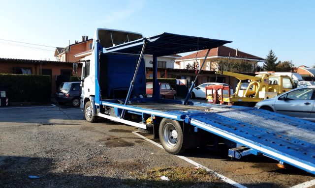 IVECO 120 E23 TRASPORTO AUTO 3 POSTI Immagine 3