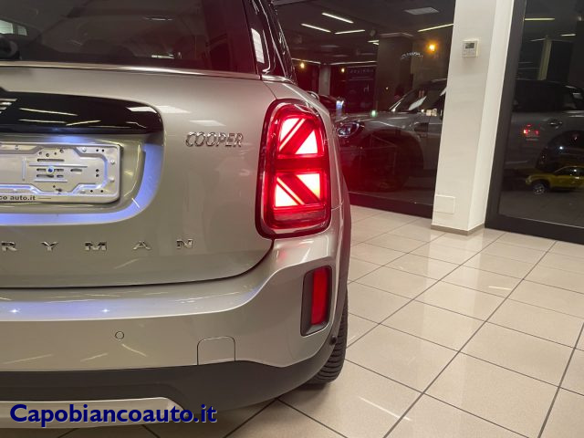 MINI Countryman 1.5 Cooper Classic+LED+NAVI+TELECAMERA+AUTOM Immagine 3