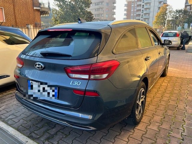 HYUNDAI i30 Wagon 1.6 CRDi 136 CV 48V DCT Prime Immagine 3