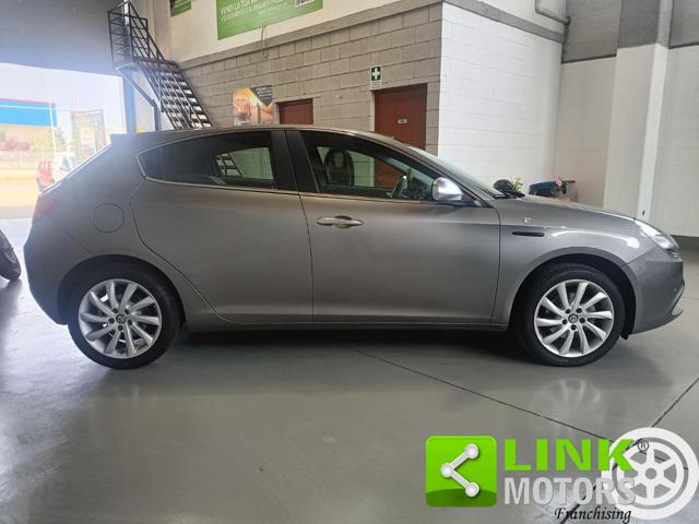 ALFA ROMEO Giulietta 1.4 Turbo 120 CV Immagine 3