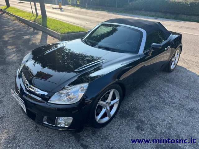 OPEL GT 2.0 Turbo 16V Immagine 1