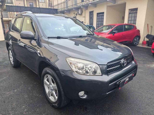 TOYOTA RAV 4 MY23 RAV4 2.2 D-4D 136 CV Luxury Immagine 2