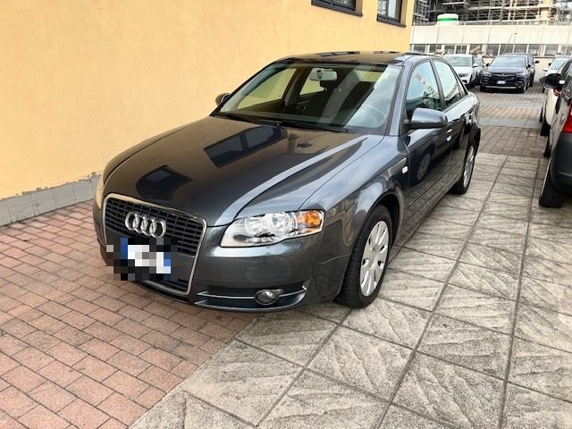 AUDI A4 2.0 20V Immagine 0