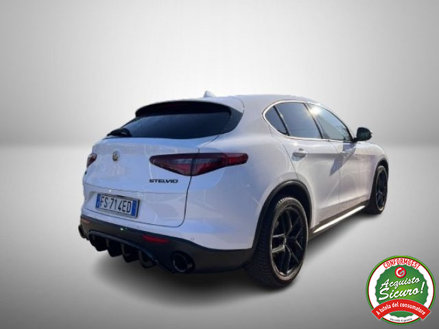 ALFA ROMEO Stelvio 2.2 Turbodiesel 180 CV AT8 RWD Executive Immagine 2