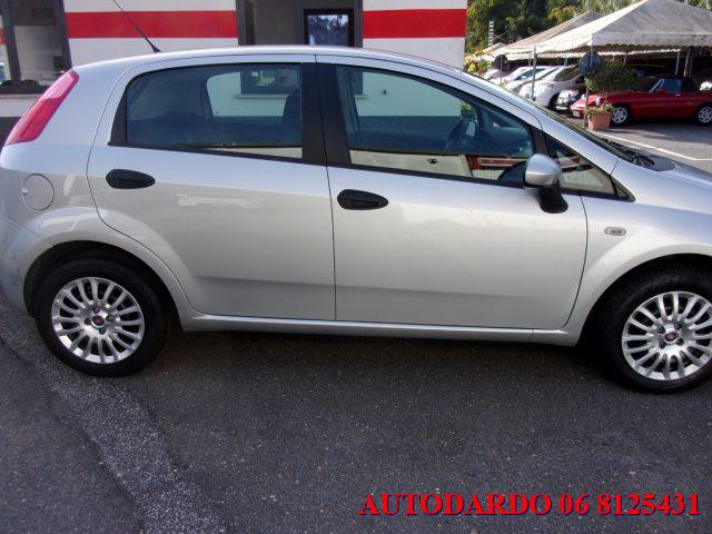 FIAT Punto 1.4 8V 5 porte Easypower Lounge Immagine 4