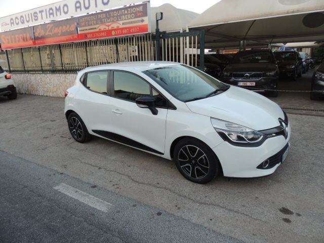 RENAULT Clio 1.2 75CV 5 porte Live Immagine 4