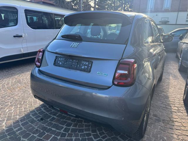 FIAT 500 Icon Berlina 42 kWh Immagine 2