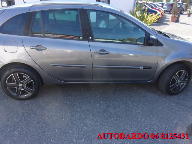 RENAULT Clio 1.2 16V TCE 100CV SporTour Live! Immagine 4