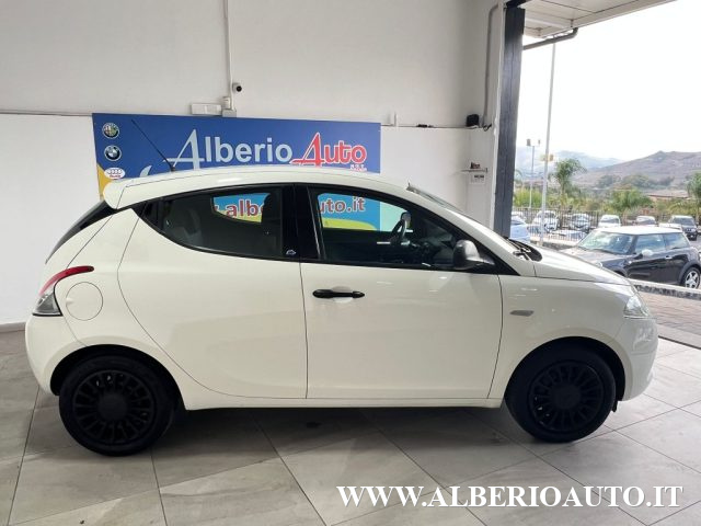 LANCIA Ypsilon 1.2 69 CV 5 porte GPL Ecochic Silver Immagine 3