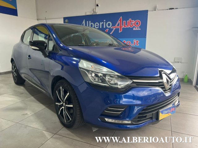 RENAULT Clio dCi 8V 75 CV 5 porte Moschino Life Immagine 2