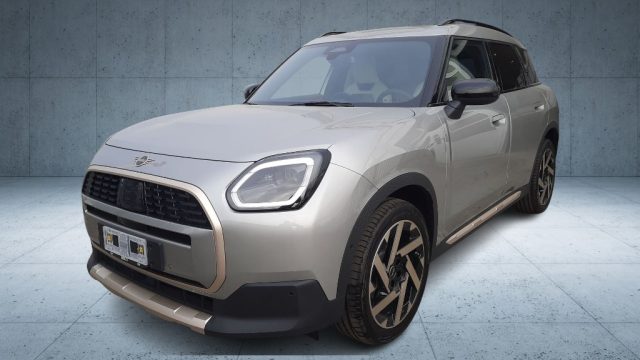 MINI Mini C Favoured Countryman Immagine 0