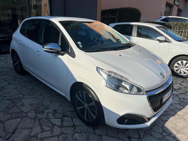 PEUGEOT 208 BlueHDi 75 5 porte Allure Immagine 2